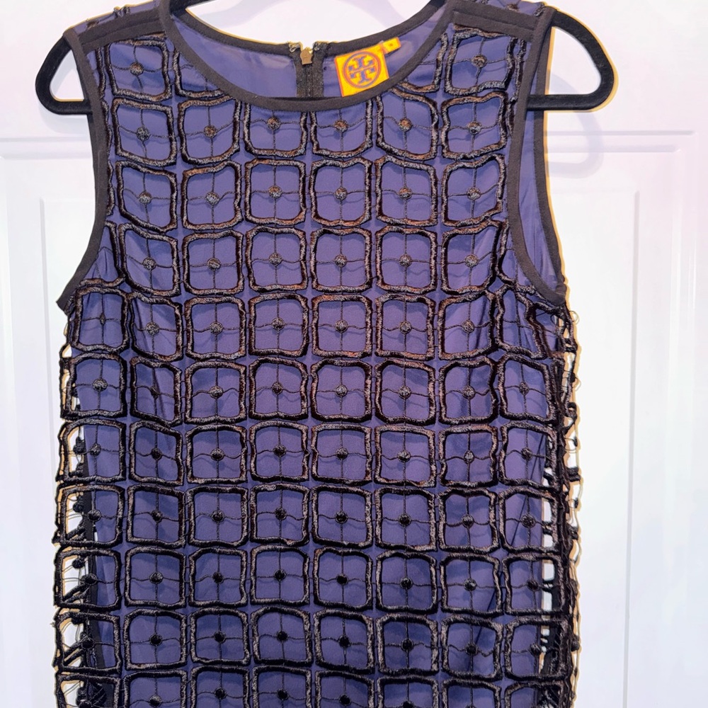 Tory Burch Sulk Overlay Cutout Sleeveless top Size small